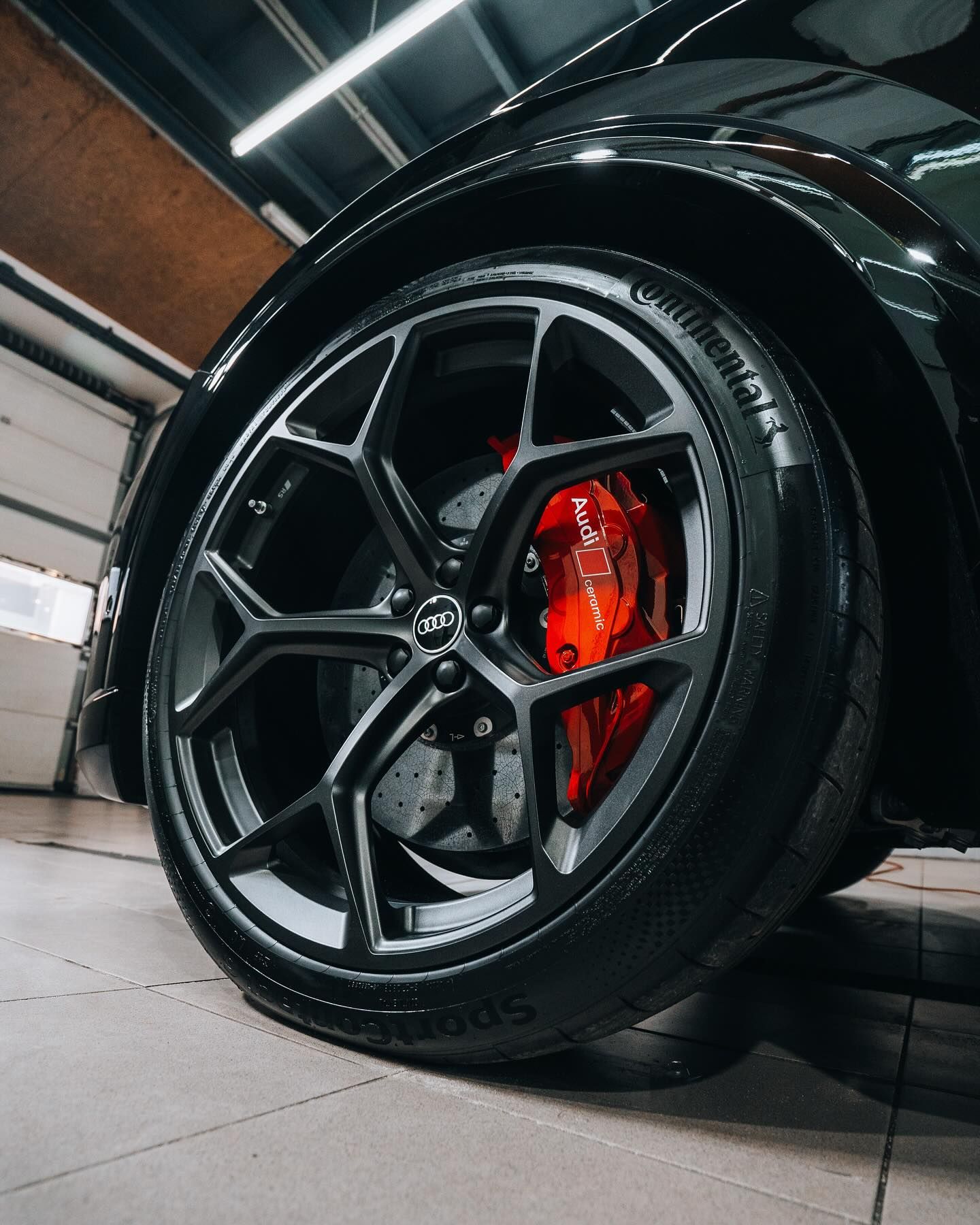 Maska Audi RSQ8 po aplikacji folii PPF