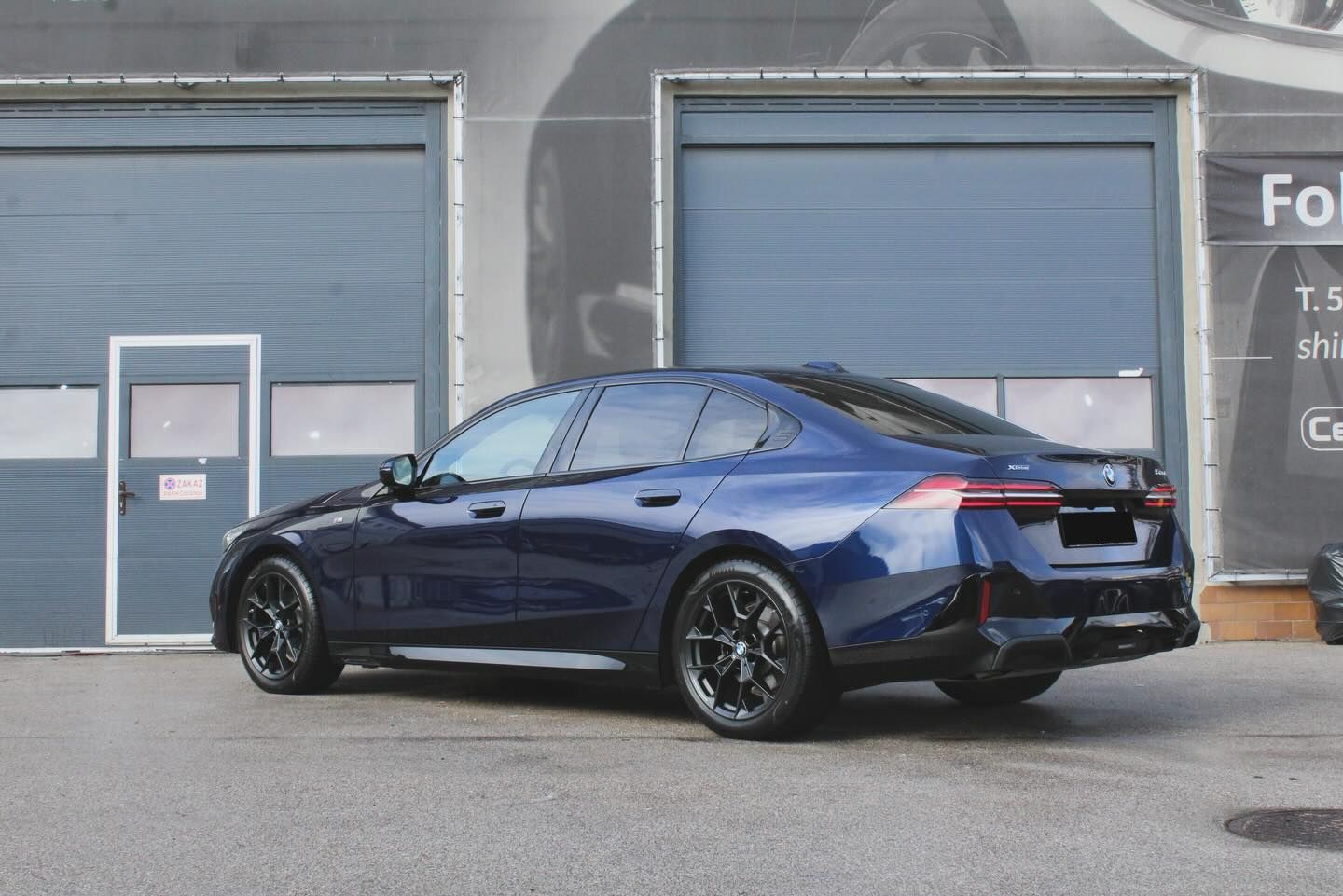 Maska BMW 5 G60 po aplikacji folii PPF