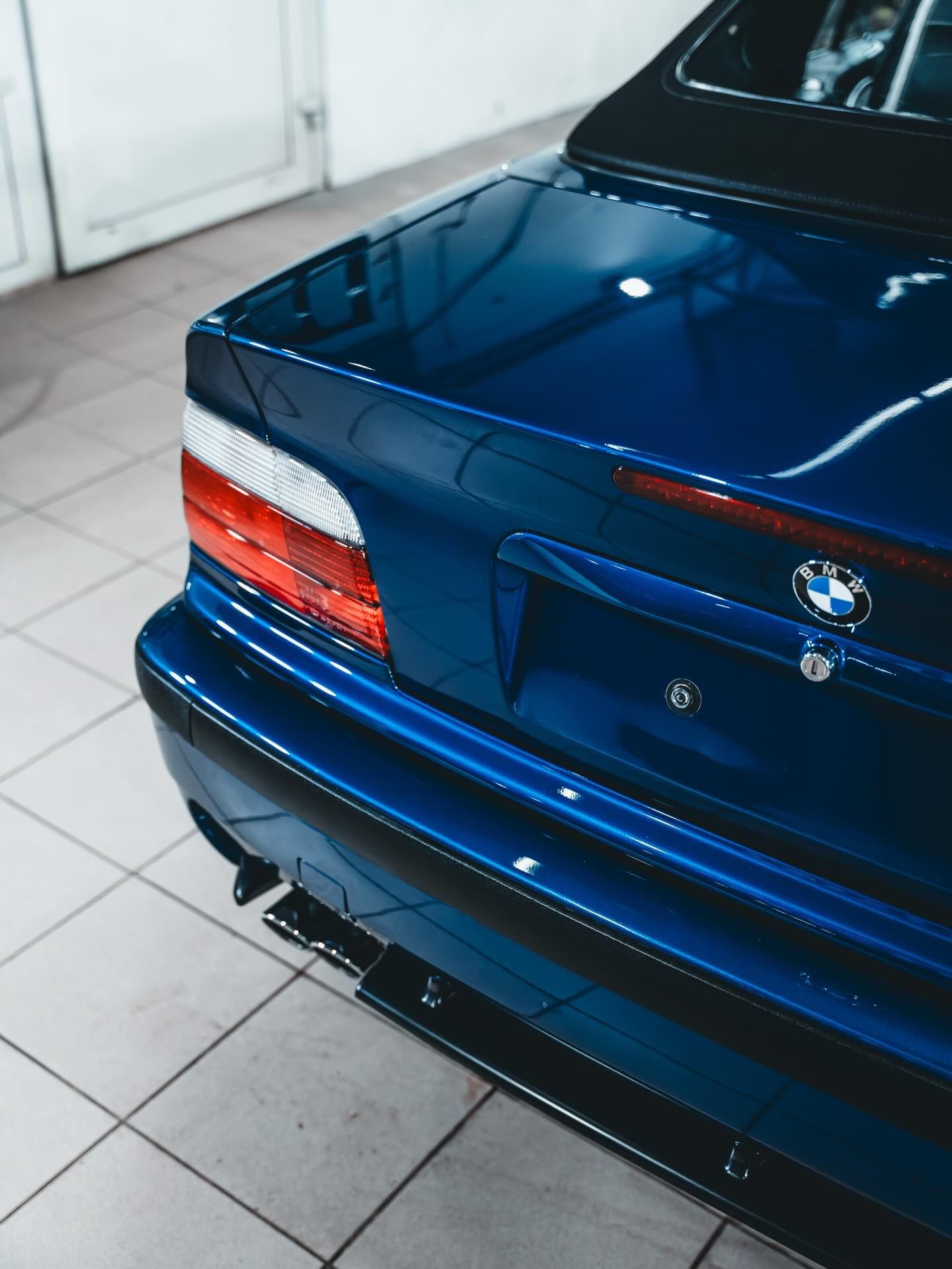 Detal nadkola BMW E36 Cabrio po renowacji