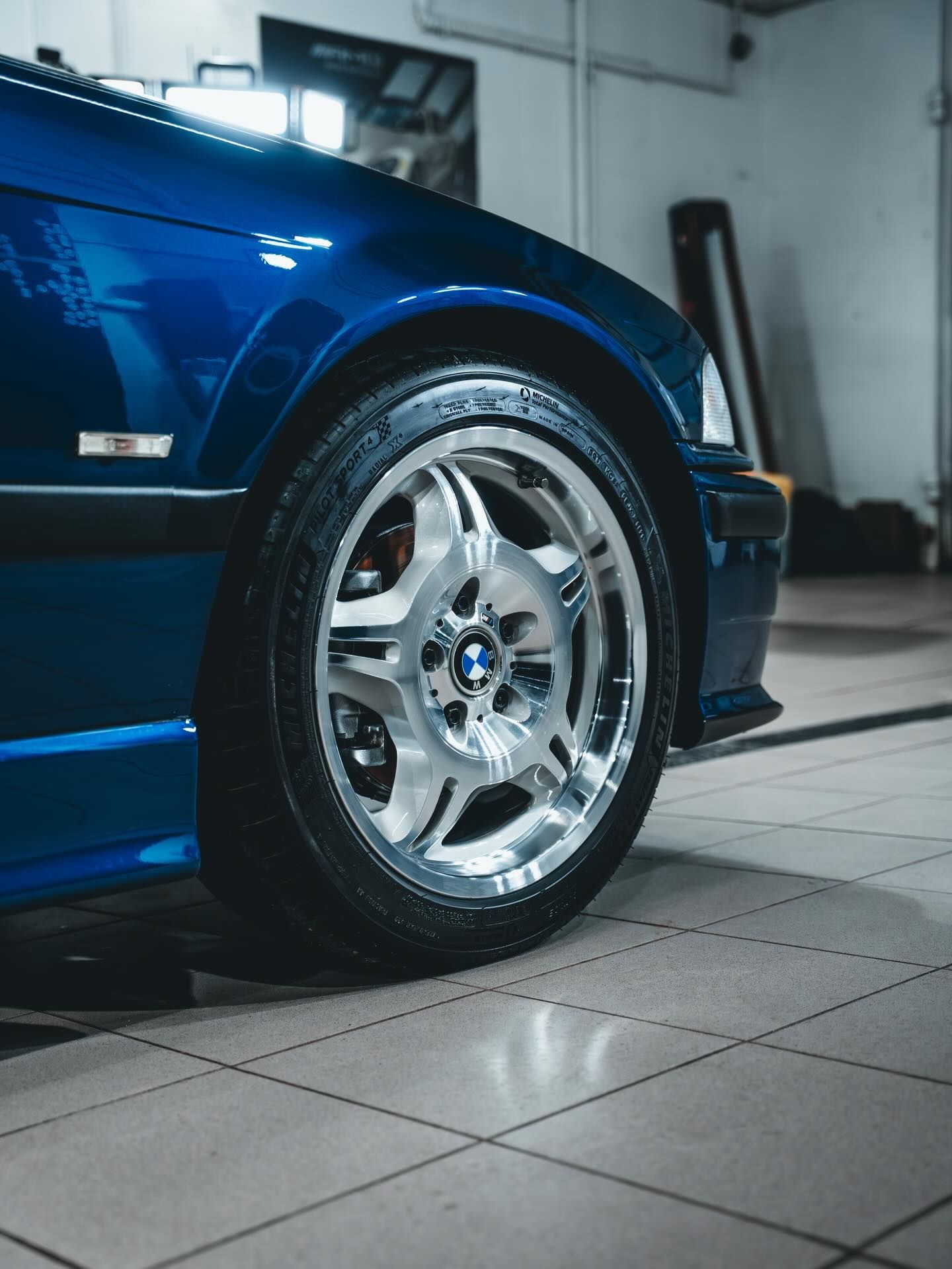 BMW E36 Cabrio — Korekta lakieru w Kielcach, zdjęcie 7