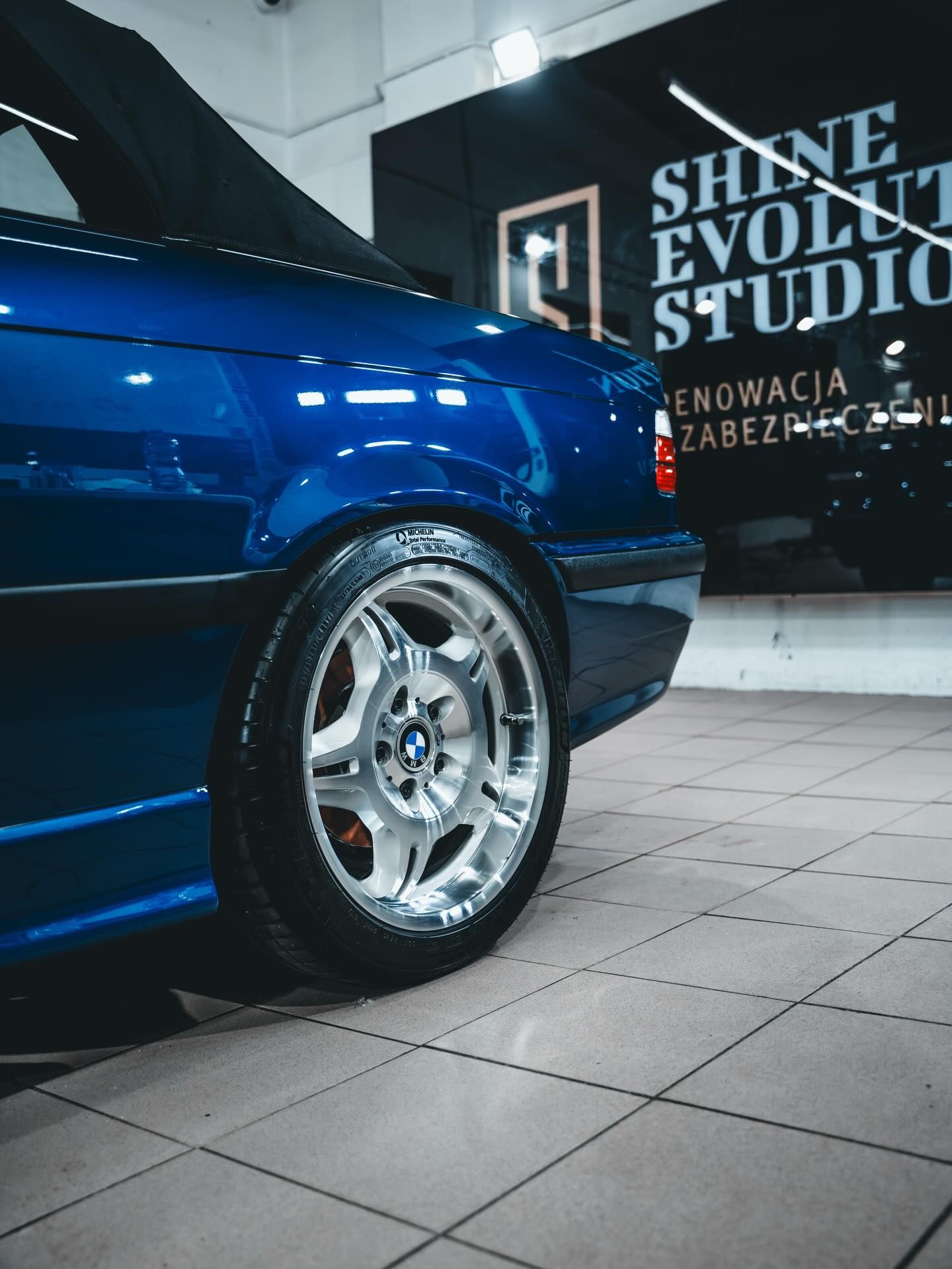 BMW E36 Cabrio — Korekta lakieru w Kielcach, zdjęcie 8