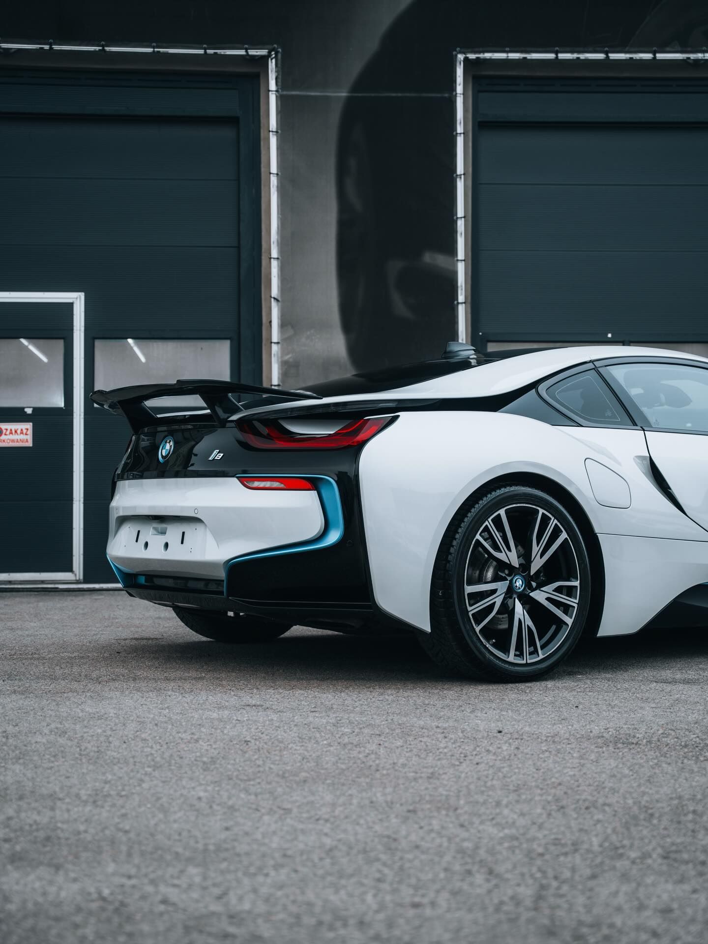BMW i8 — Korekta lakieru w Kielcach, zdjęcie 8