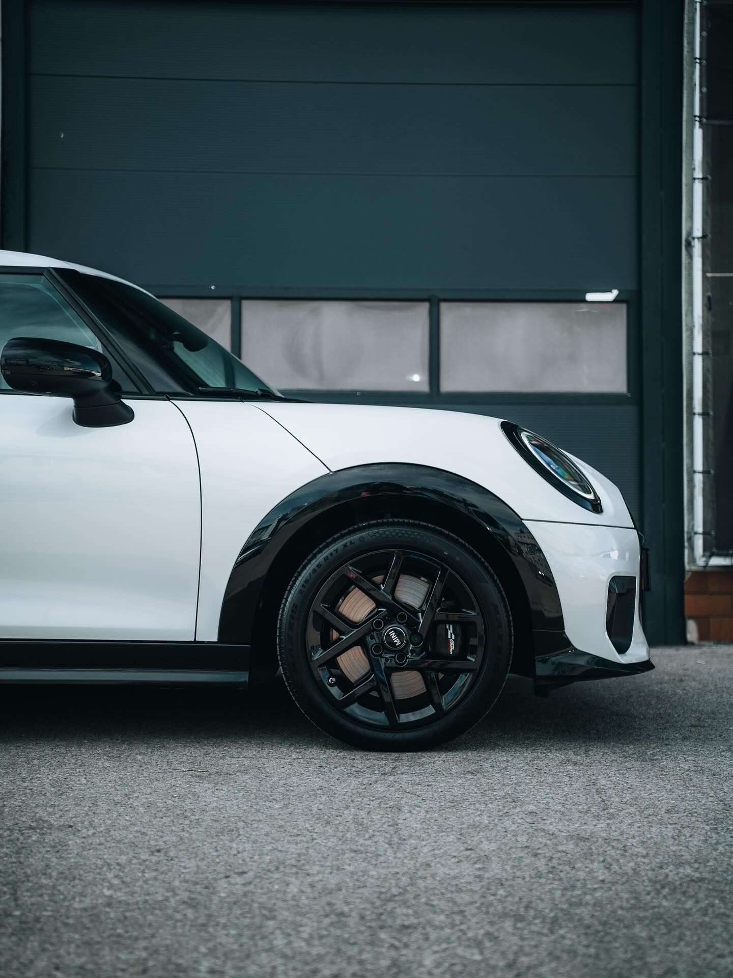 Mini Cooper JCW po aplikacji folii PPF Full Front